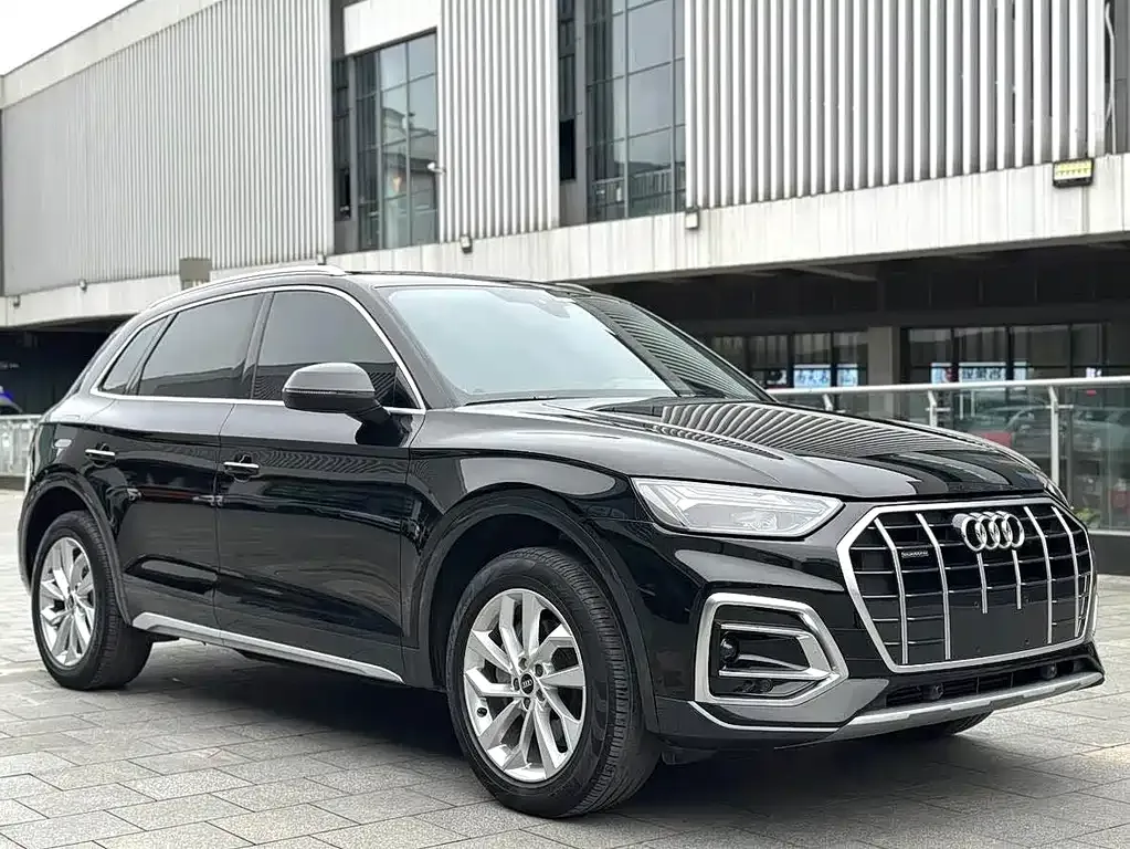 Audi Q5L — фото 4