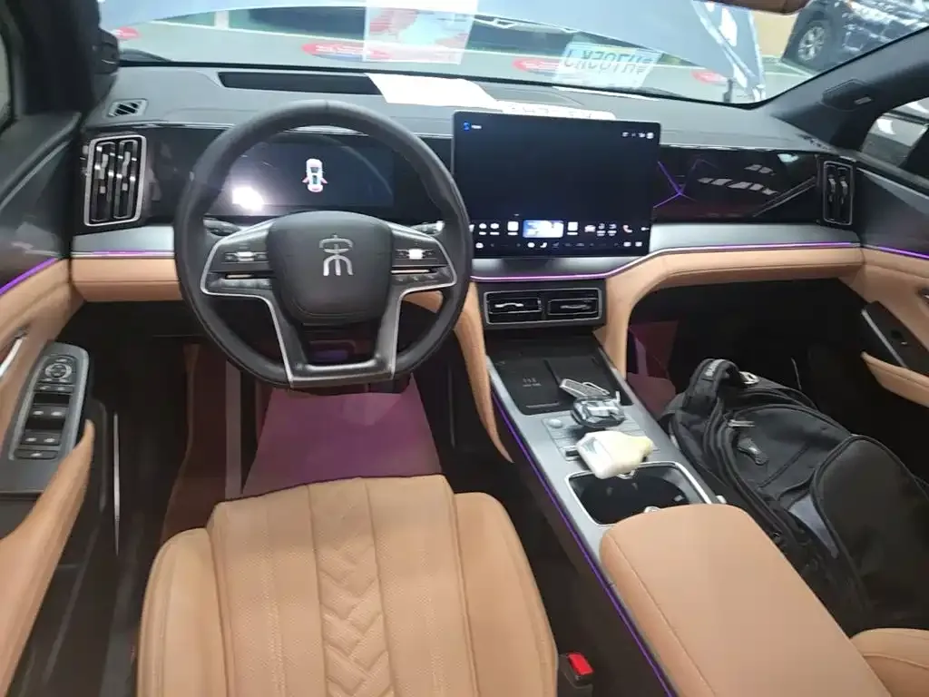 BYD L DM-i — фото 4