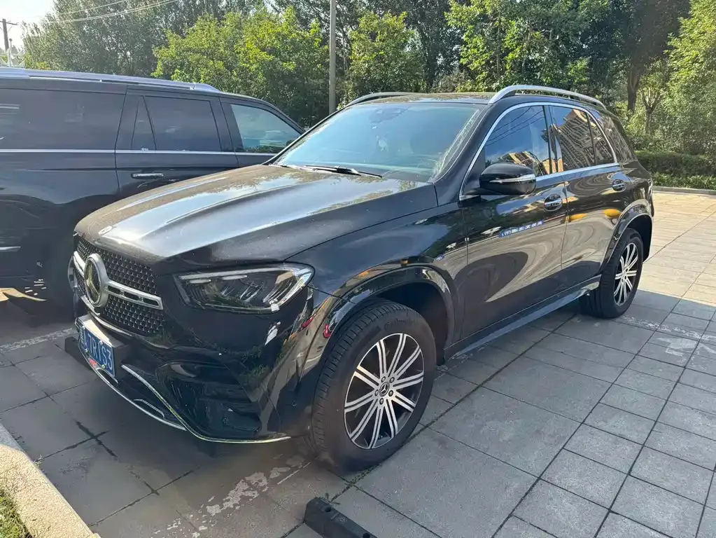Mercedes-Benz GLE (Import) — фото 1