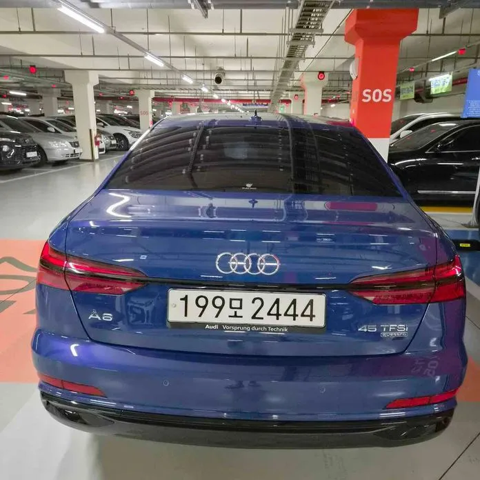 Audi A6 — фото 10