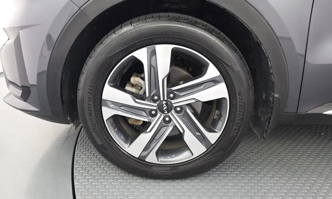 Kia Sorento — фото 6