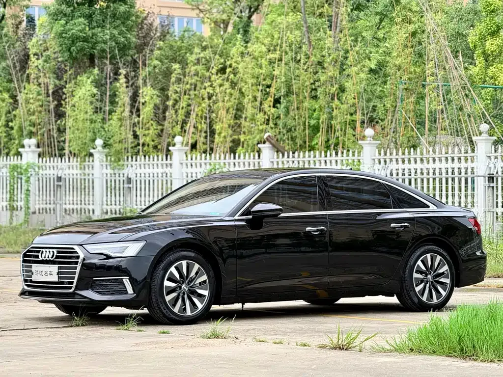 Audi A6L — фото 10