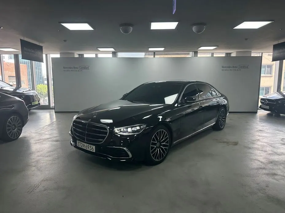 Mercedes-Benz S-Class — фото 1
