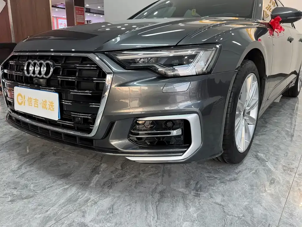 Audi A6L — фото 9