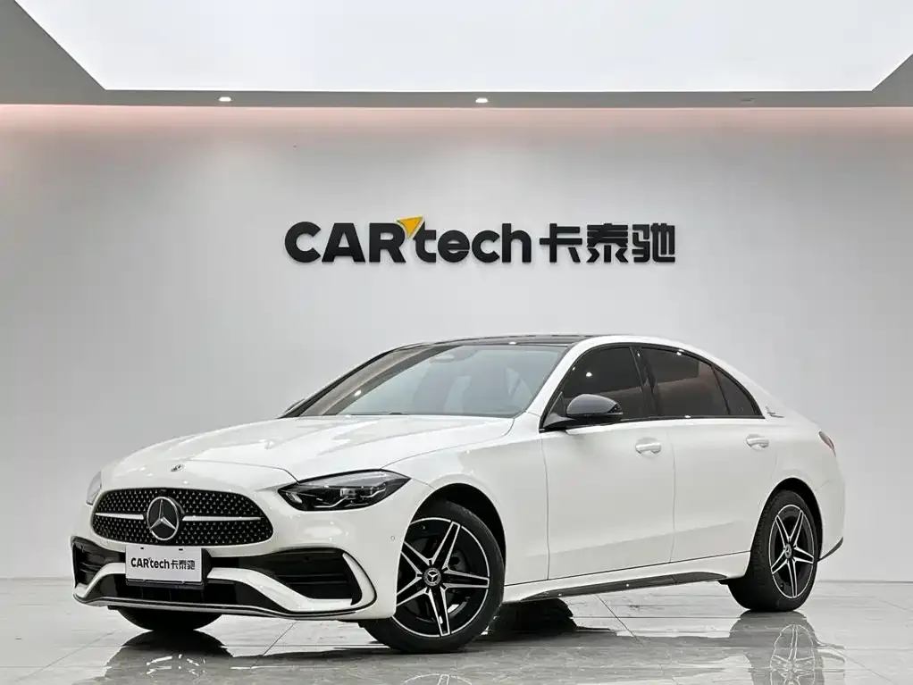 Mercedes-Benz C-Class — фото 1