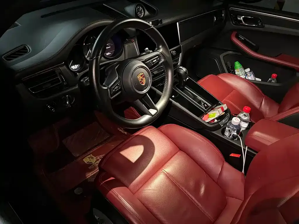 Porsche Macan — фото 10