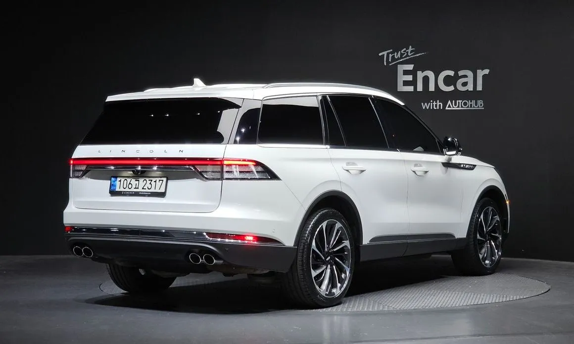 Lincoln Aviator — фото 2