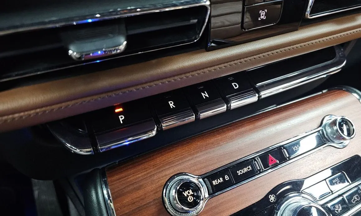 Lincoln Aviator — фото 7
