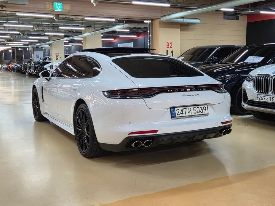Porsche Panamera — фото 4