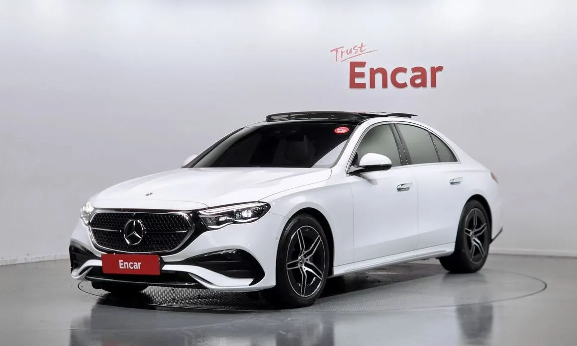 Mercedes-Benz E-Class — фото 1