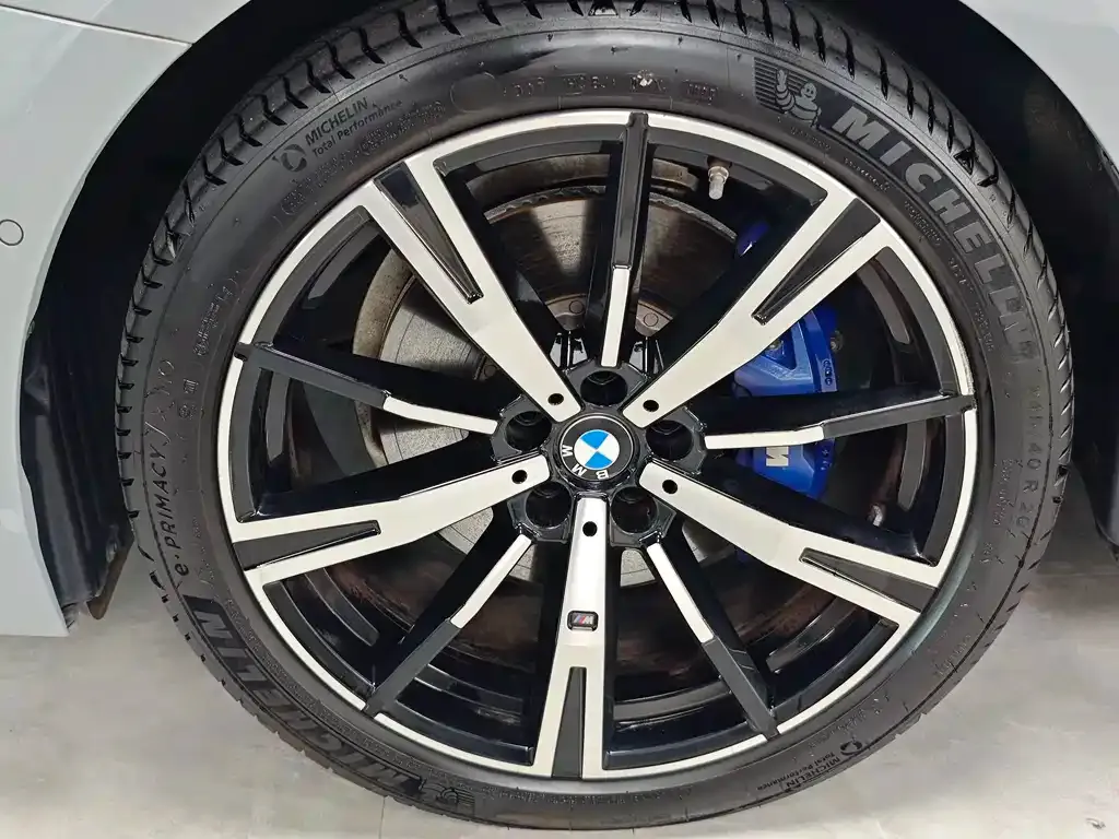 BMW 5 Series (Import) — фото 6