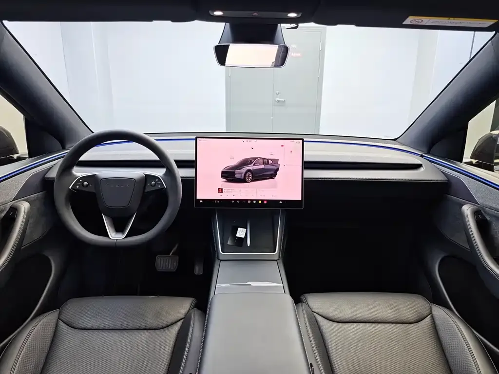 Tesla Model Y L — фото 9