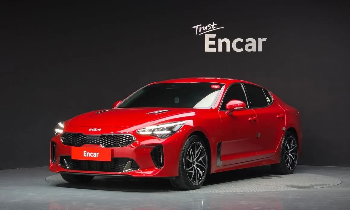 Kia Stinger — фото 1
