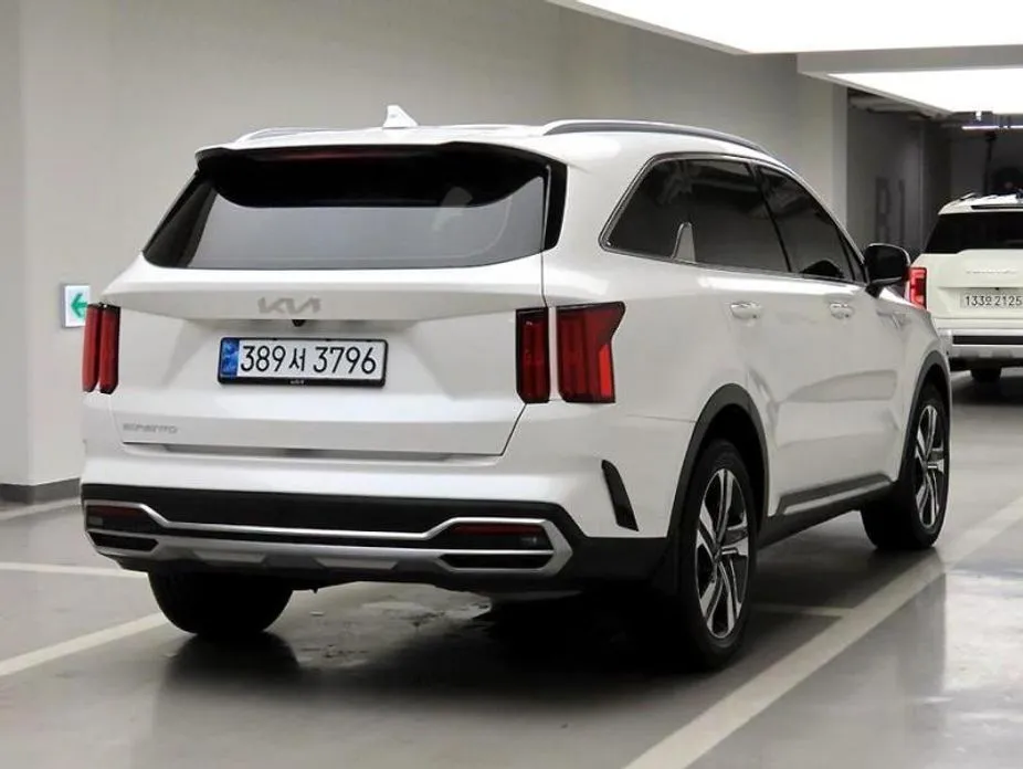 Kia Sorento — фото 7