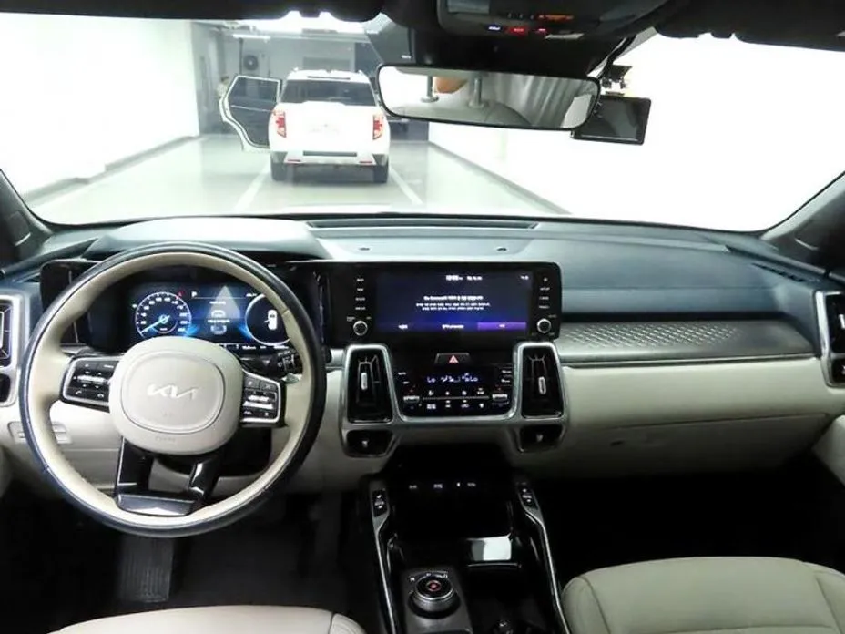Kia Sorento — фото 6