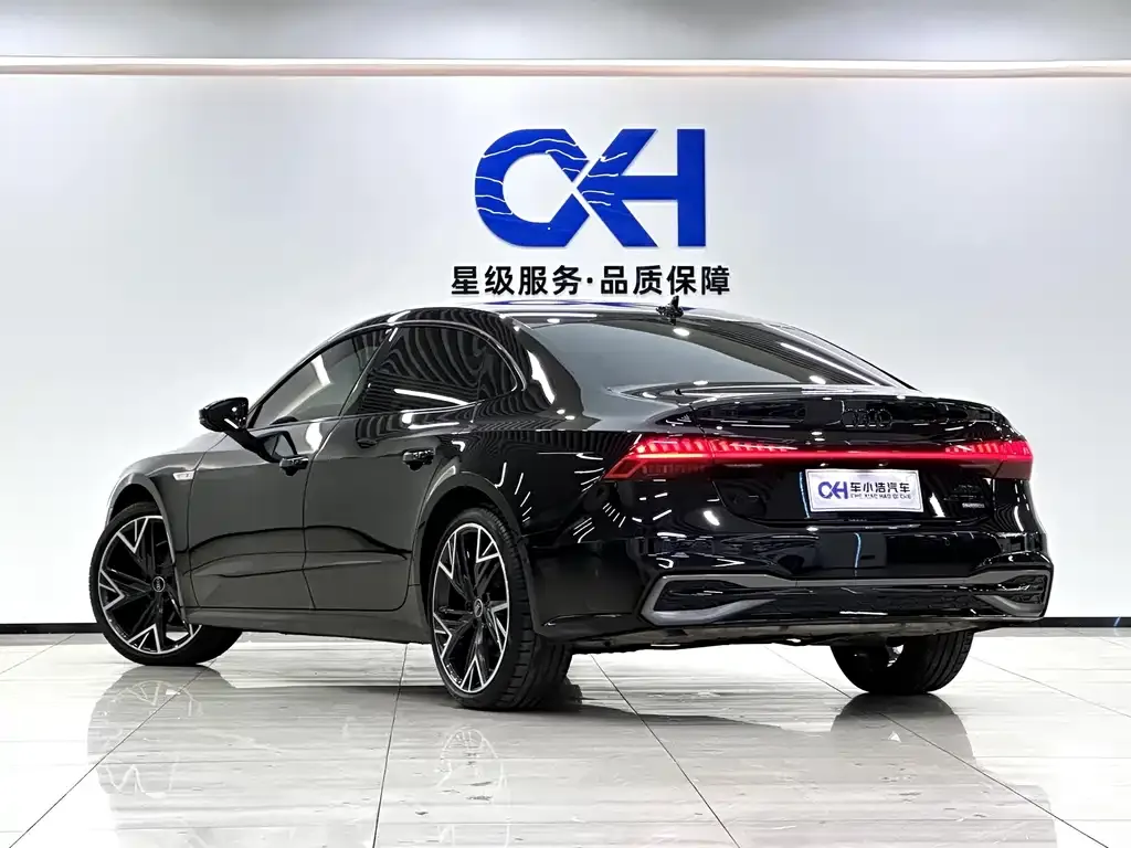 Audi A7L — фото 6