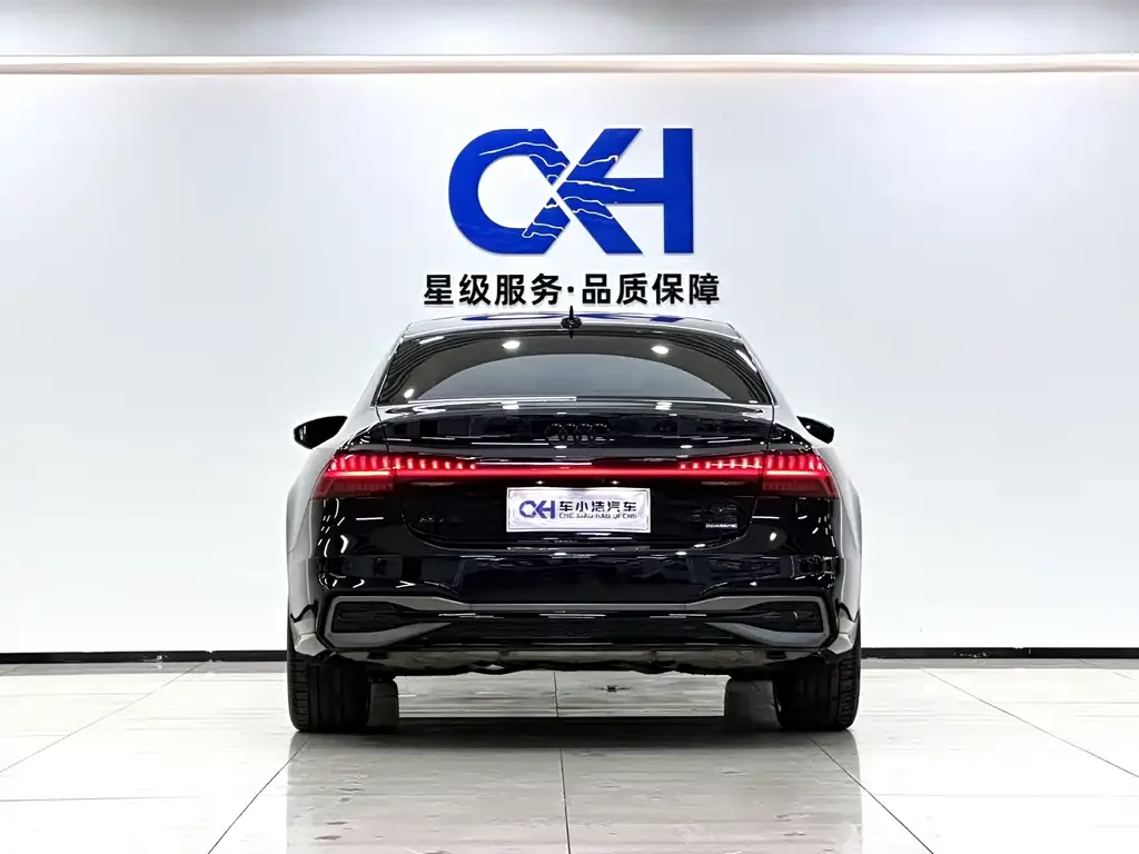 Audi A7L — фото 8