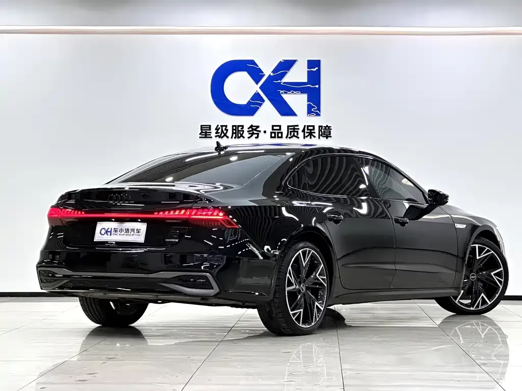 Audi A7L — фото 5
