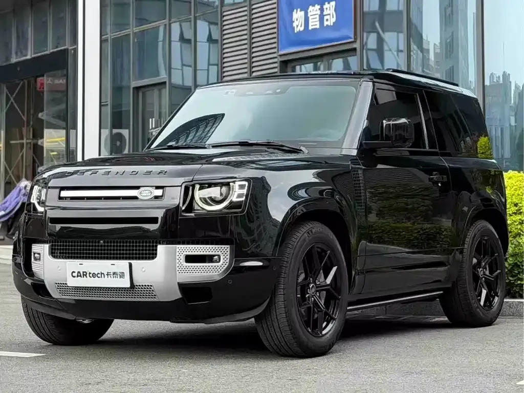 Land Rover Defender — фото 1