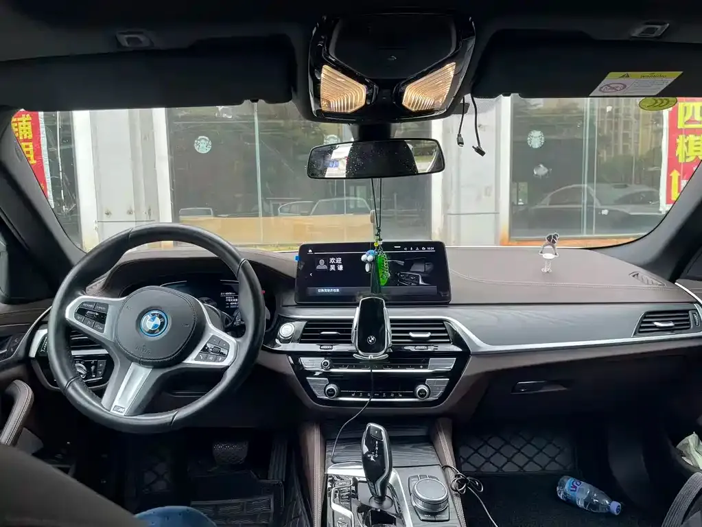 BMW 5 Series New Energy — фото 2