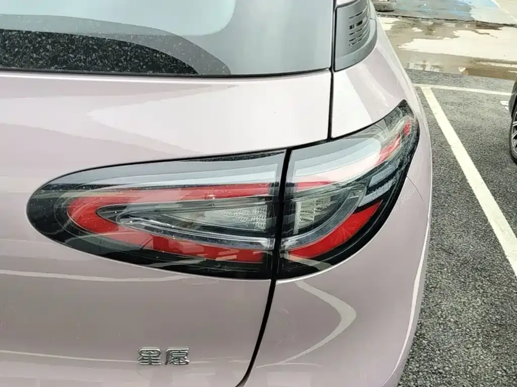 Geely Starburst — фото 9