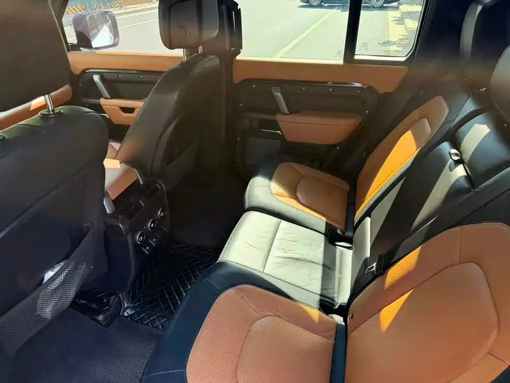 Land Rover Defender — фото 4