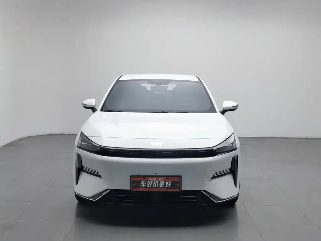 Geely Galaxy L6 — фото 4