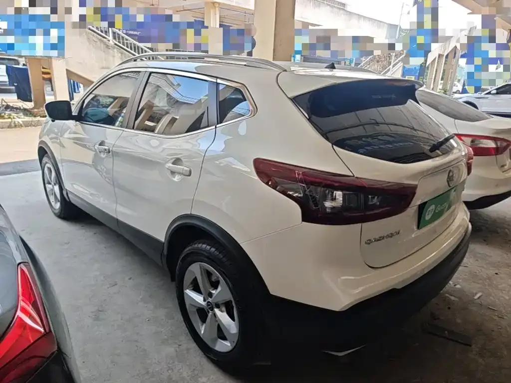 Nissan Qashqai — фото 10