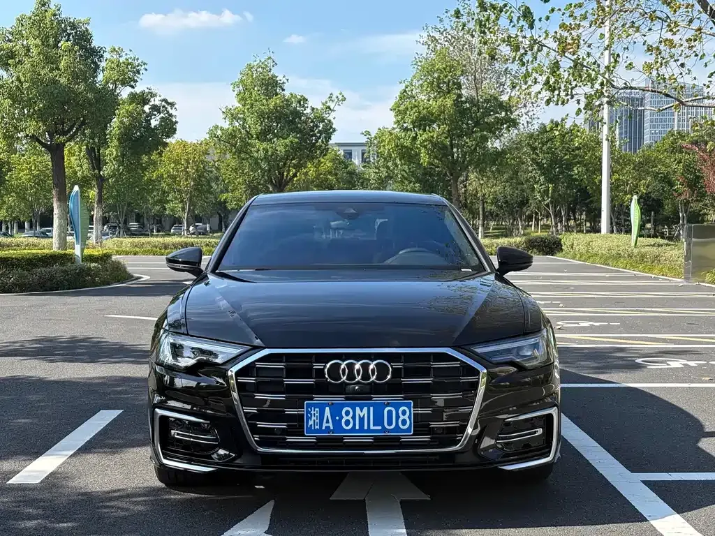 Audi A6L — фото 10