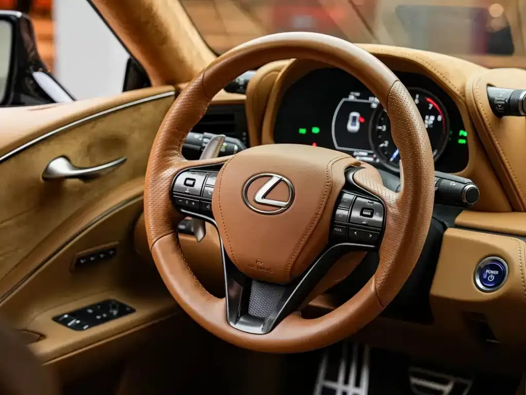 Lexus LC — фото 4