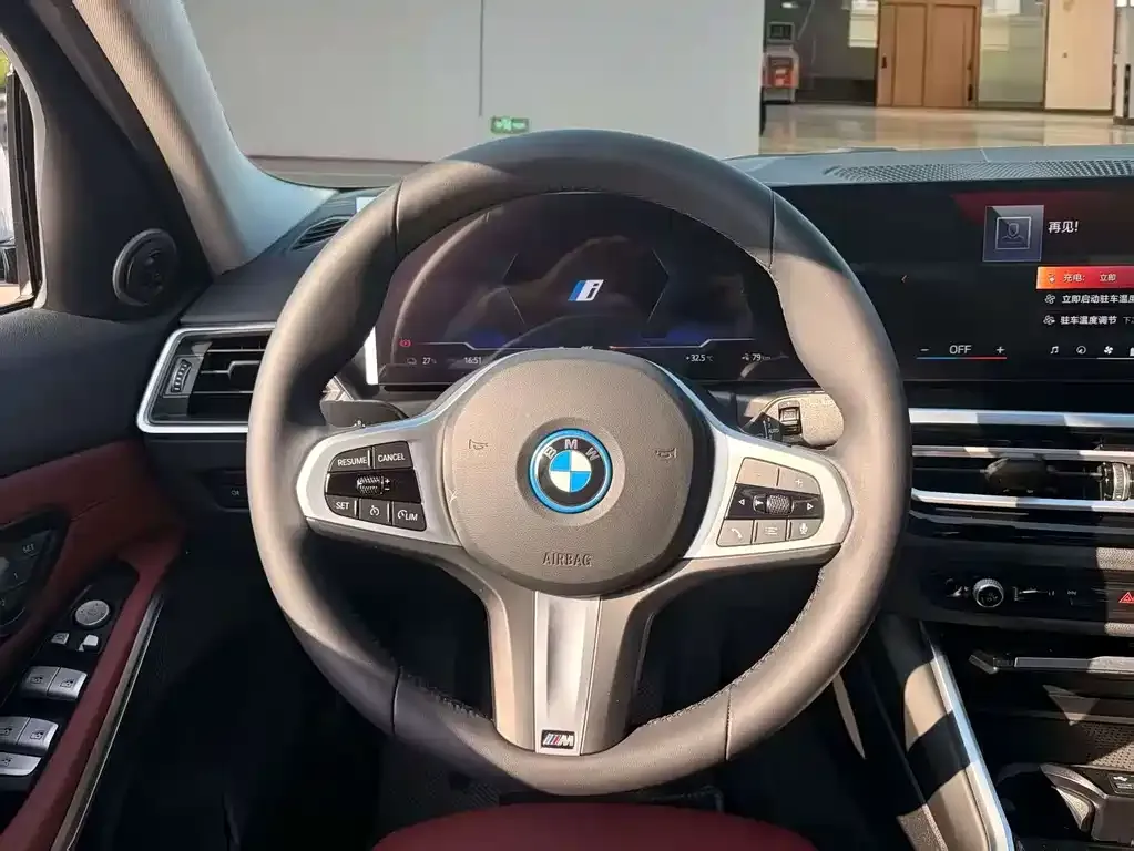 BMW i3 — фото 7