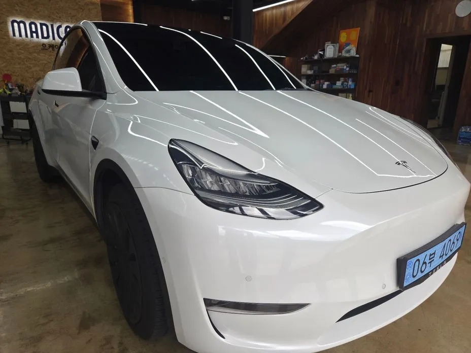 Tesla Model Y — фото 8