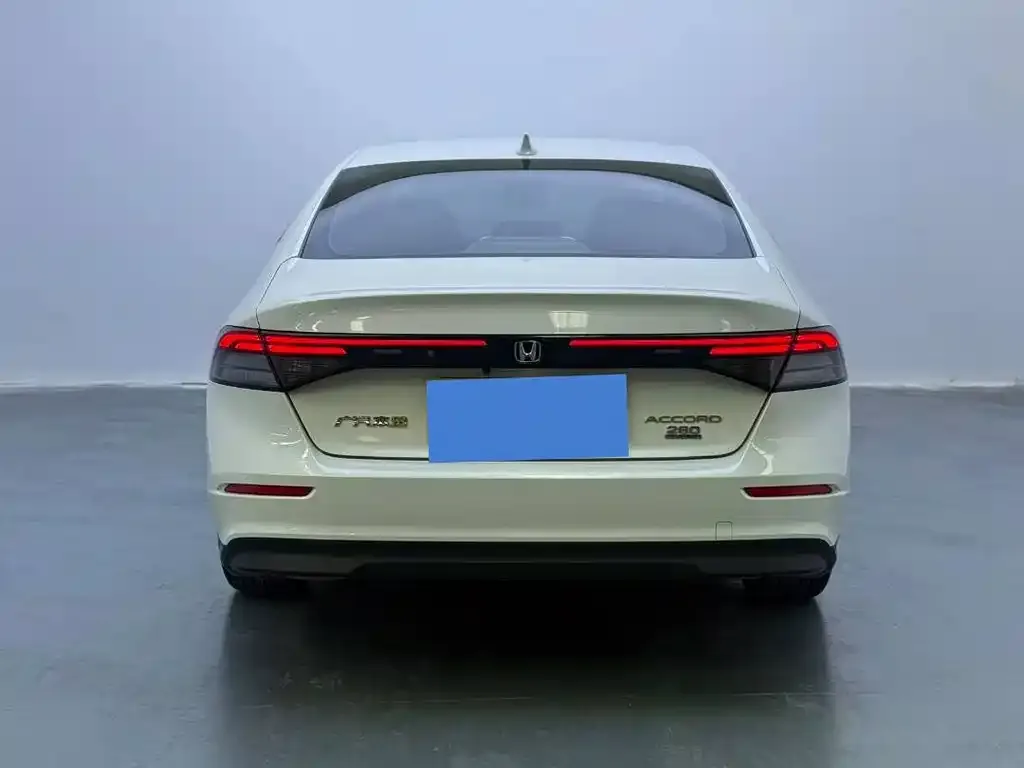 Honda Accord — фото 5
