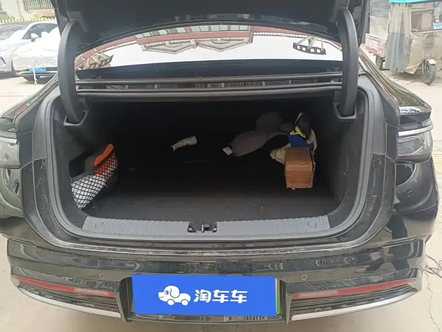 BYD Seal — фото 9