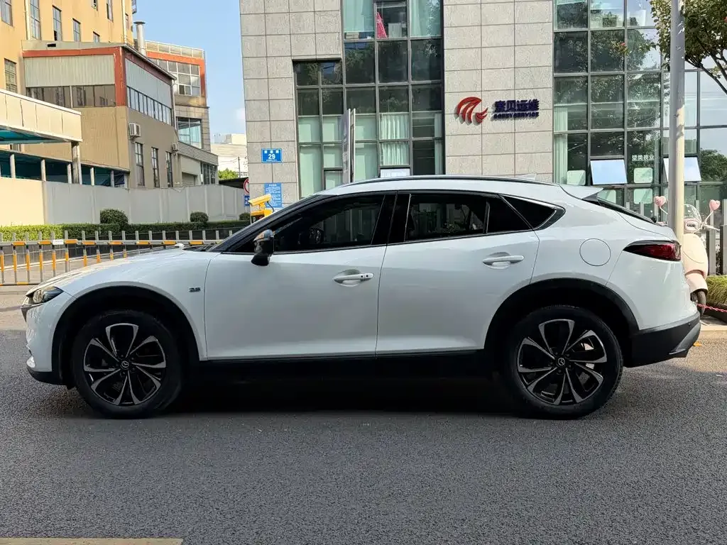 Mazda CX-4 — фото 9