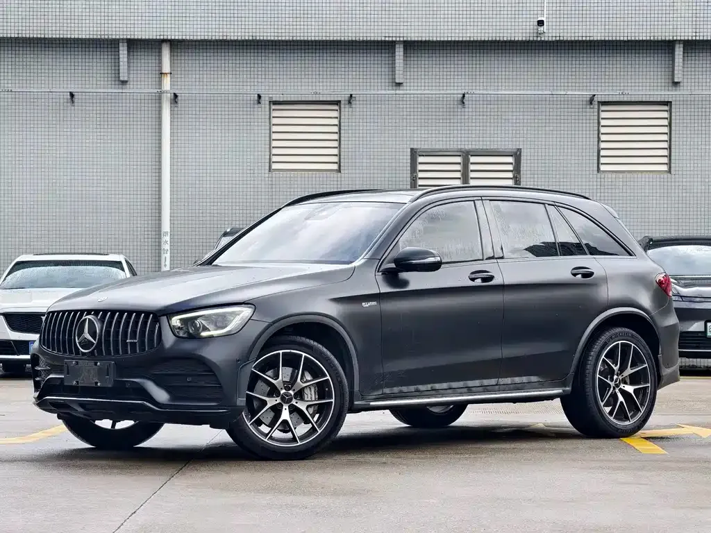 Mercedes-Benz GLC AMG — фото 1