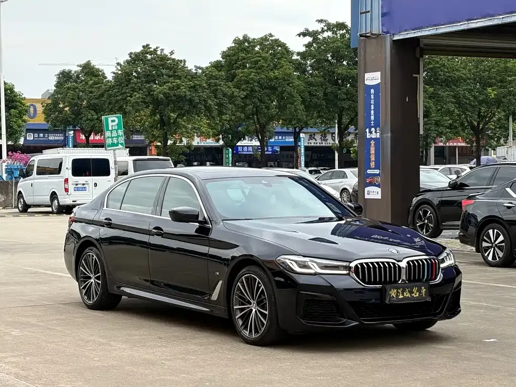 BMW 5 Series — фото 2