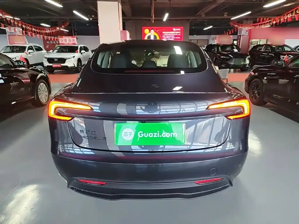 Tesla Model 3 — фото 6