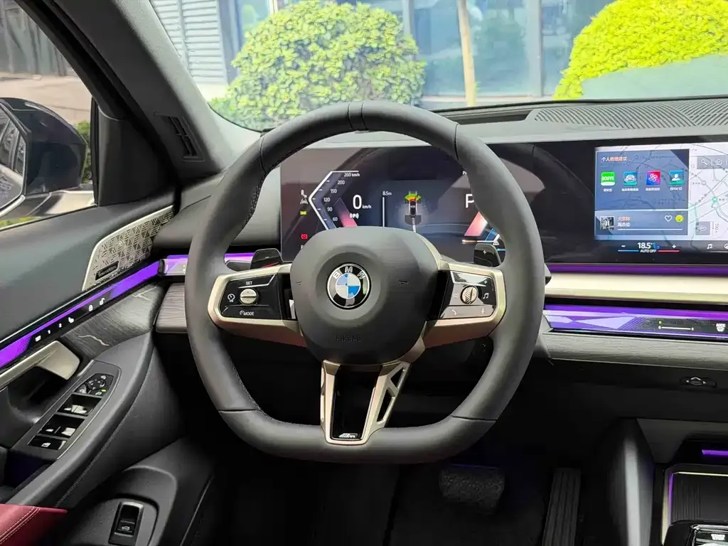 BMW 5 Series — фото 10