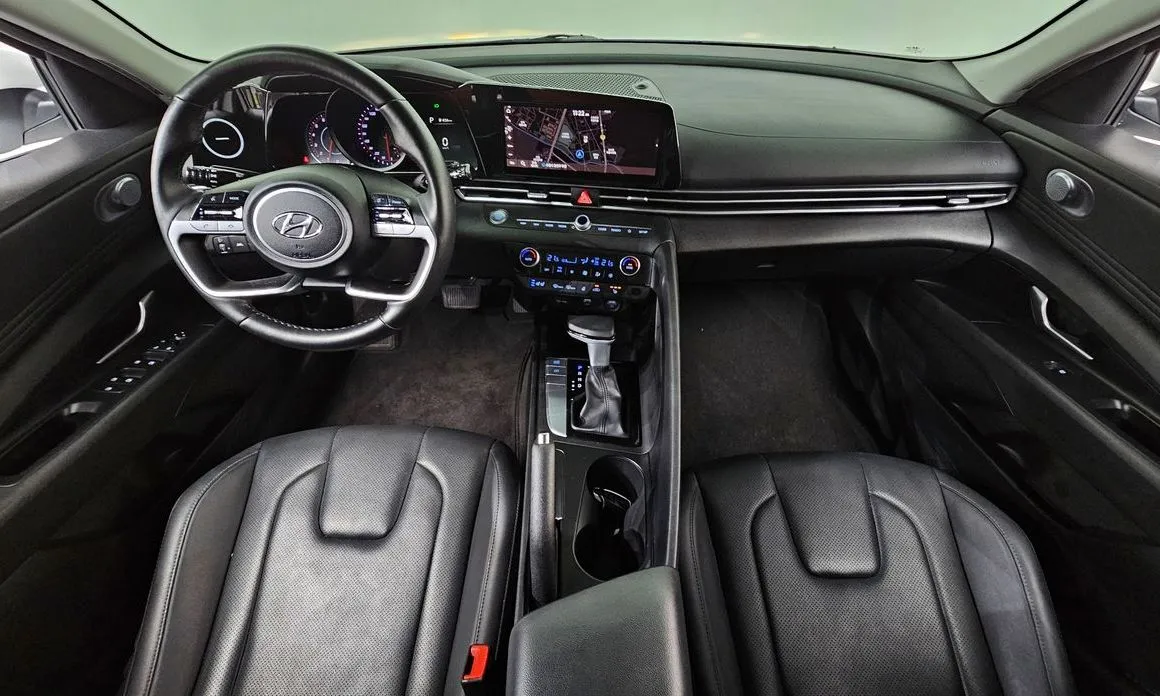 Hyundai AVANTE — фото 2