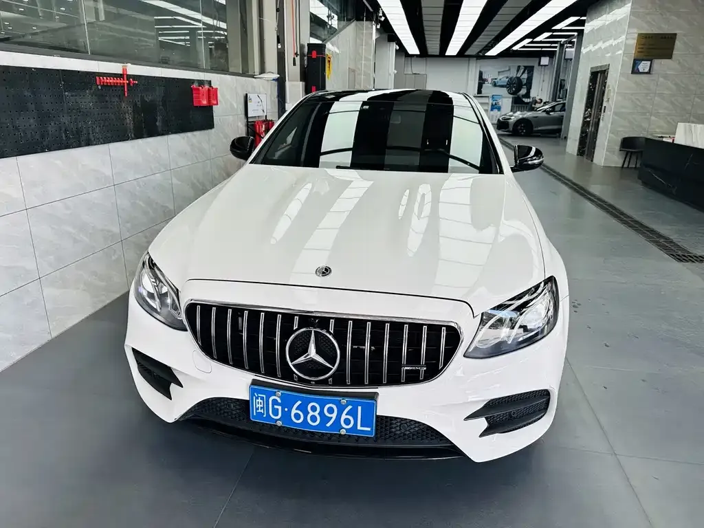 Mercedes-Benz E-Class (Import) — фото 6