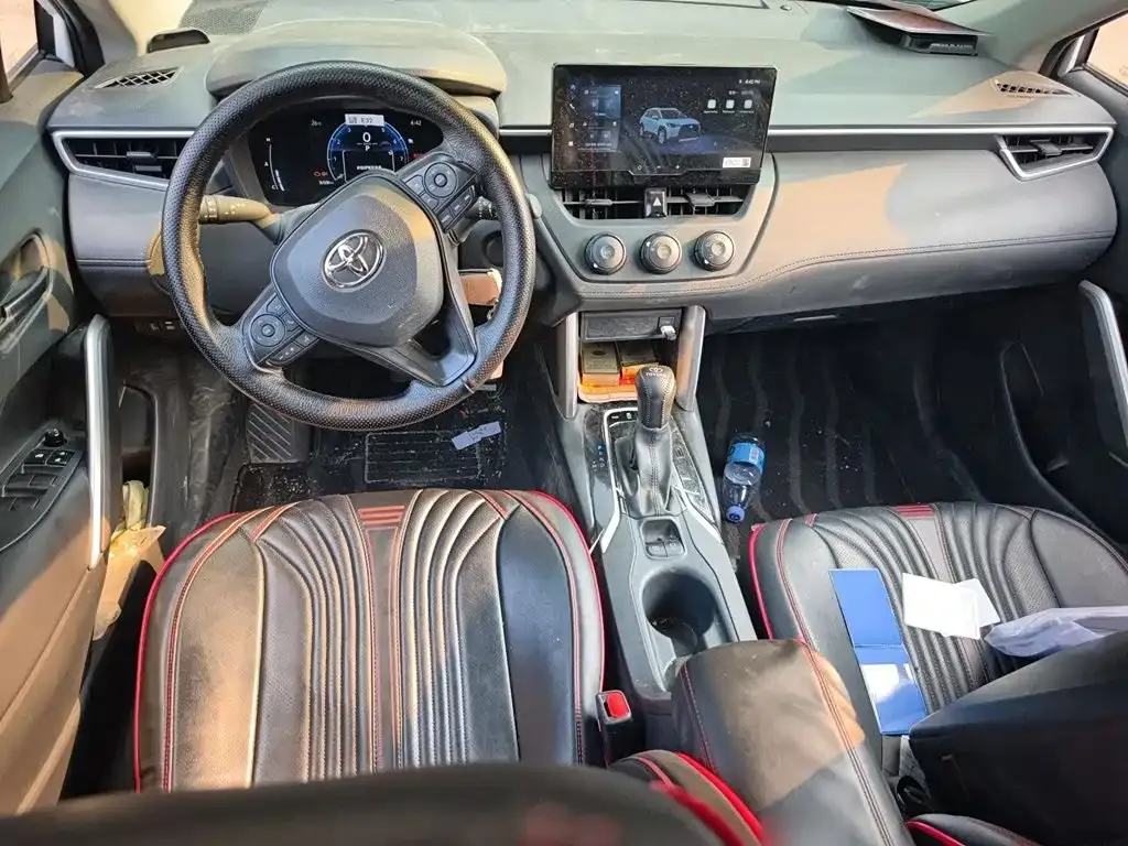 Toyota Corolla Cross — фото 4