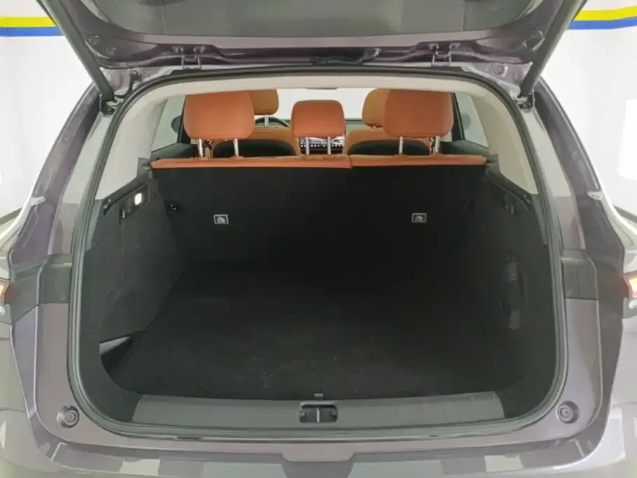 Leapmotor C10 — фото 5