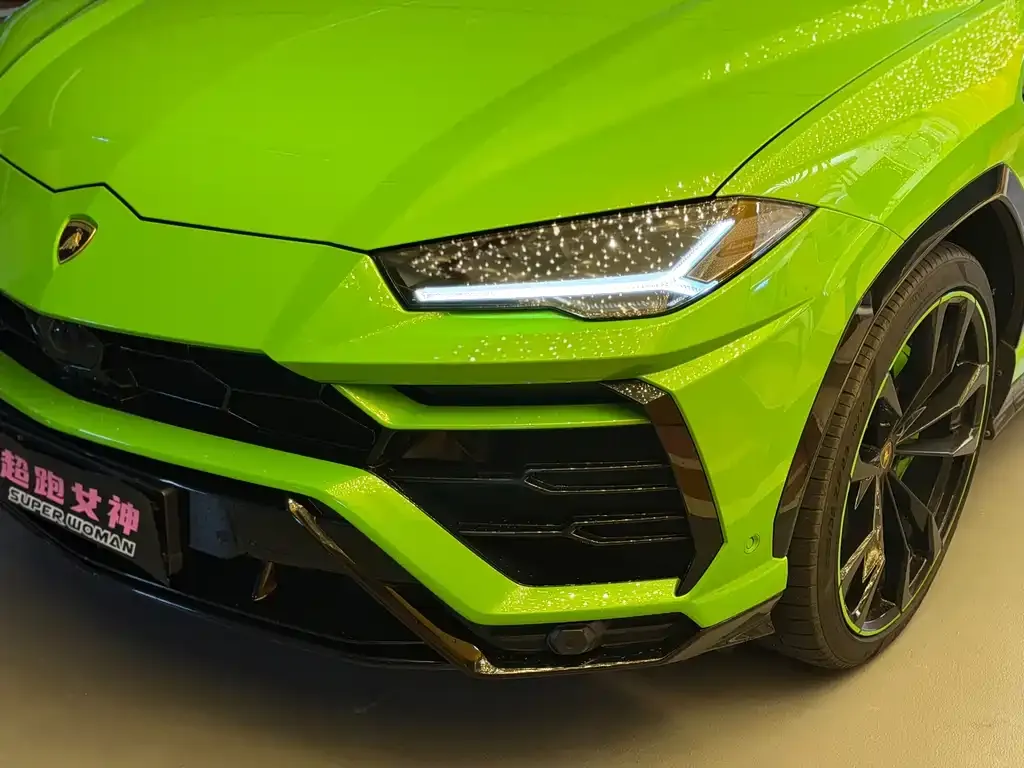 Lamborghini Urus — фото 3