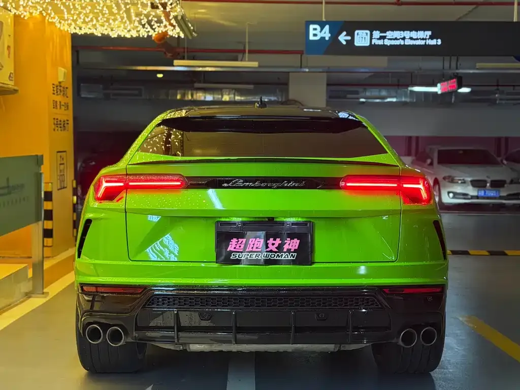Lamborghini Urus — фото 9