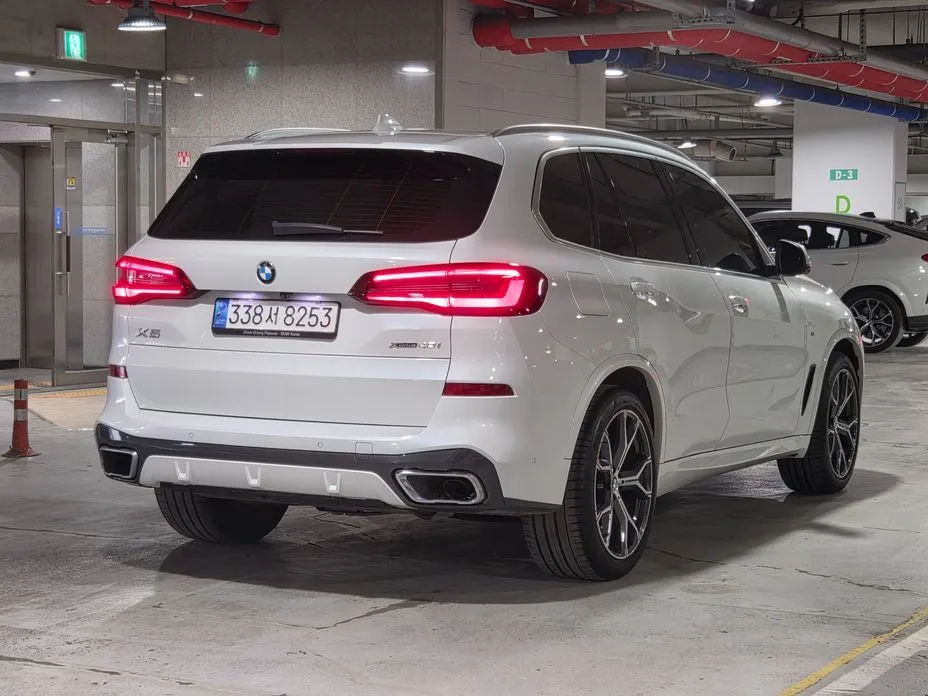 BMW X5 — фото 9
