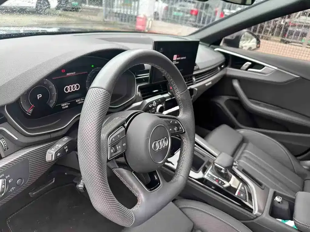 Audi A4L — фото 5