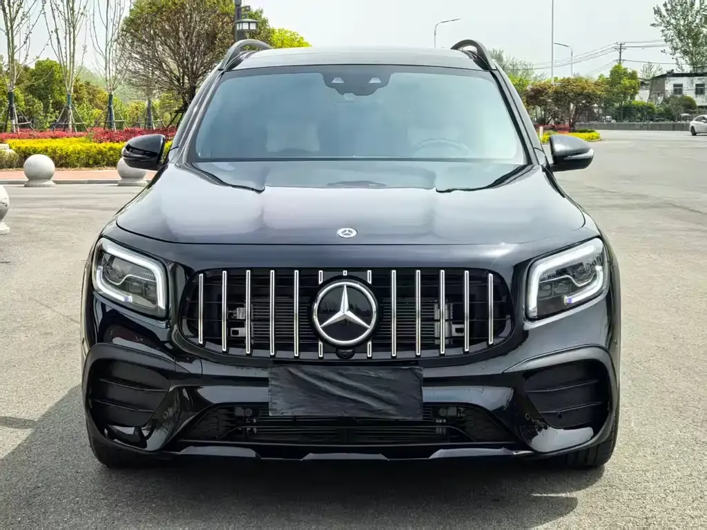 Mercedes-Benz GLB AMG — фото 3