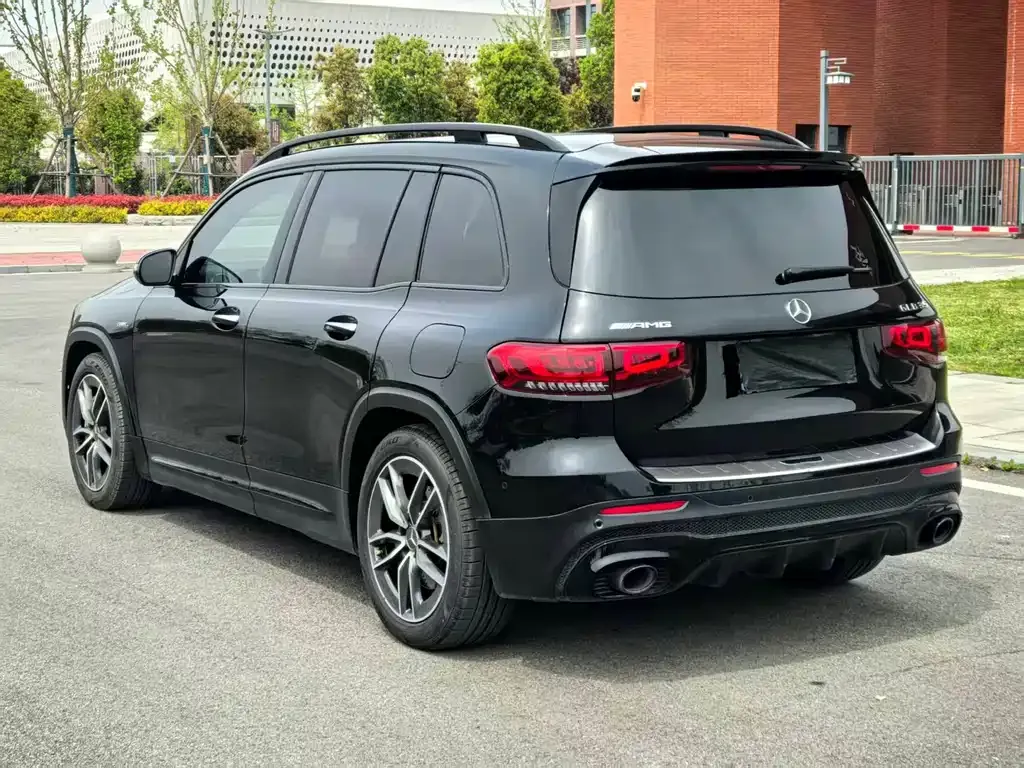 Mercedes-Benz GLB AMG — фото 7