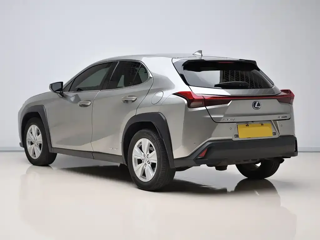 Lexus UX — фото 2